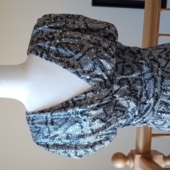 Vintage 80s - 90s rouched v front and back bling dress - Picture 2 of 13